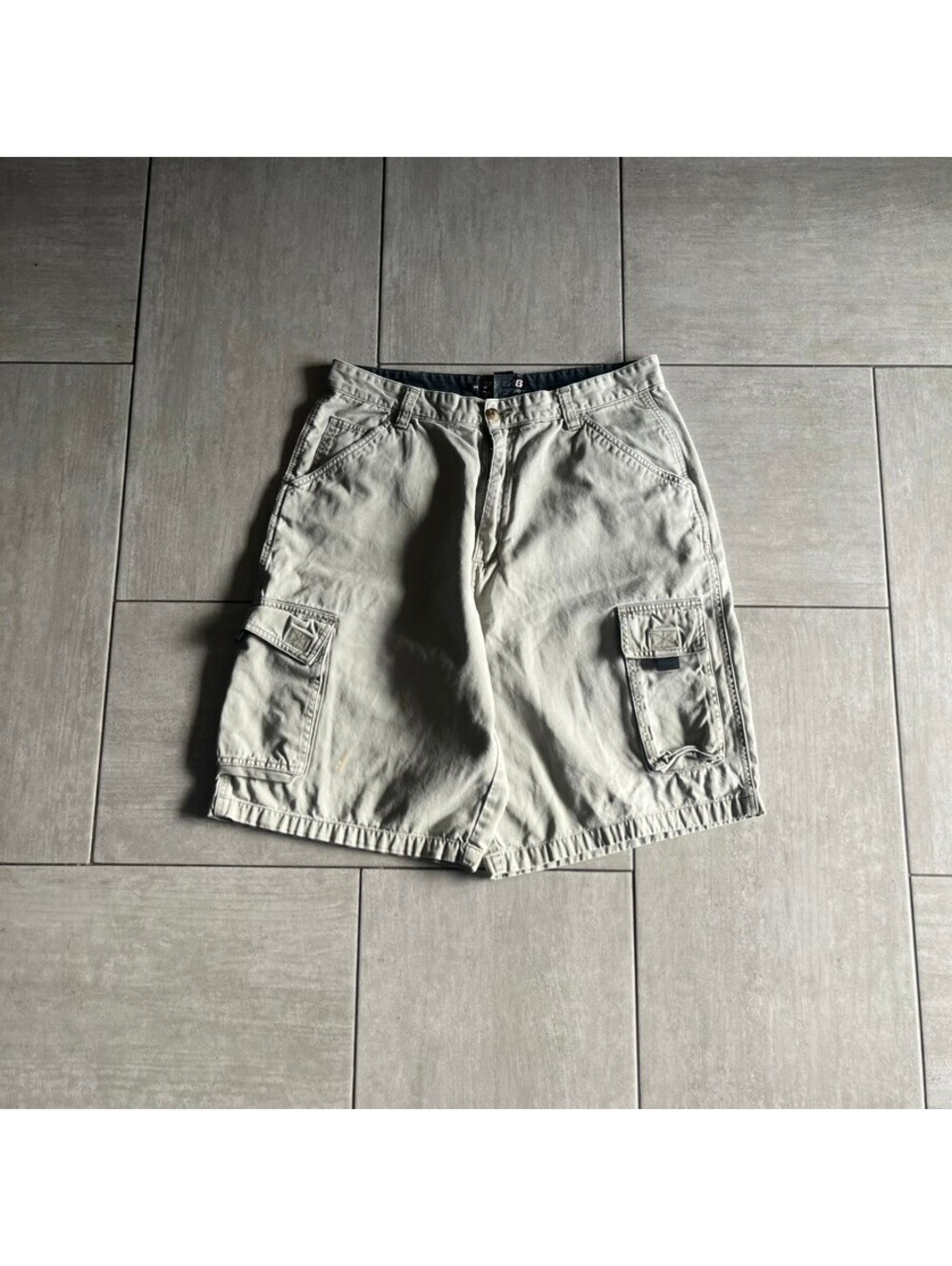 PLUGG Men's Beige Cargo Shorts Size Thirty-Eight Casual Style